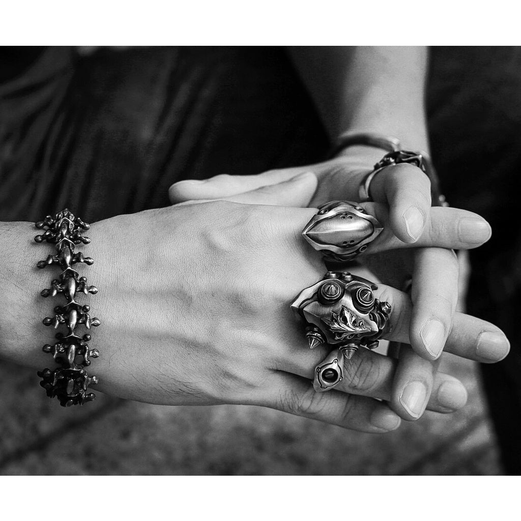 【獨家限定】日本前衛宗師Glam Scale 機甲王 焰輝盾甲 戒指