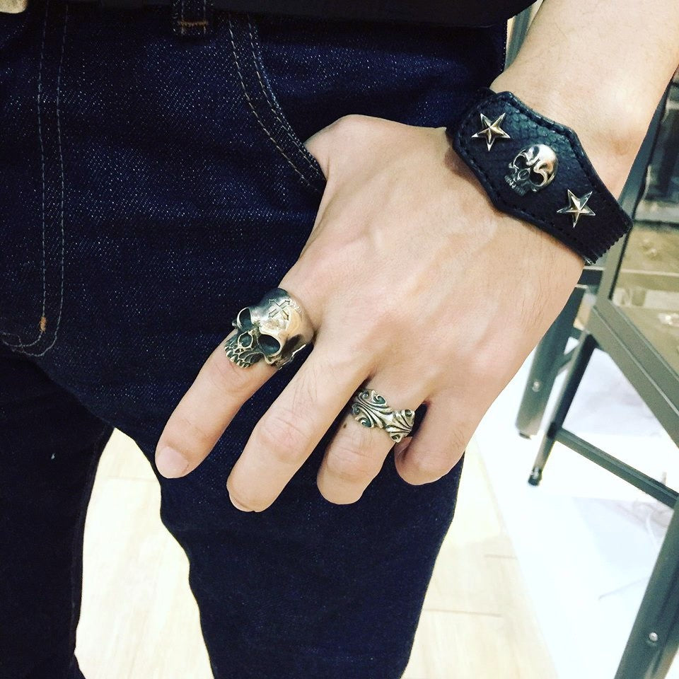 【Silver Monsters】日本一級神牌Loud Style Design 原創經典 骷髏銀星 黑蛇皮手環