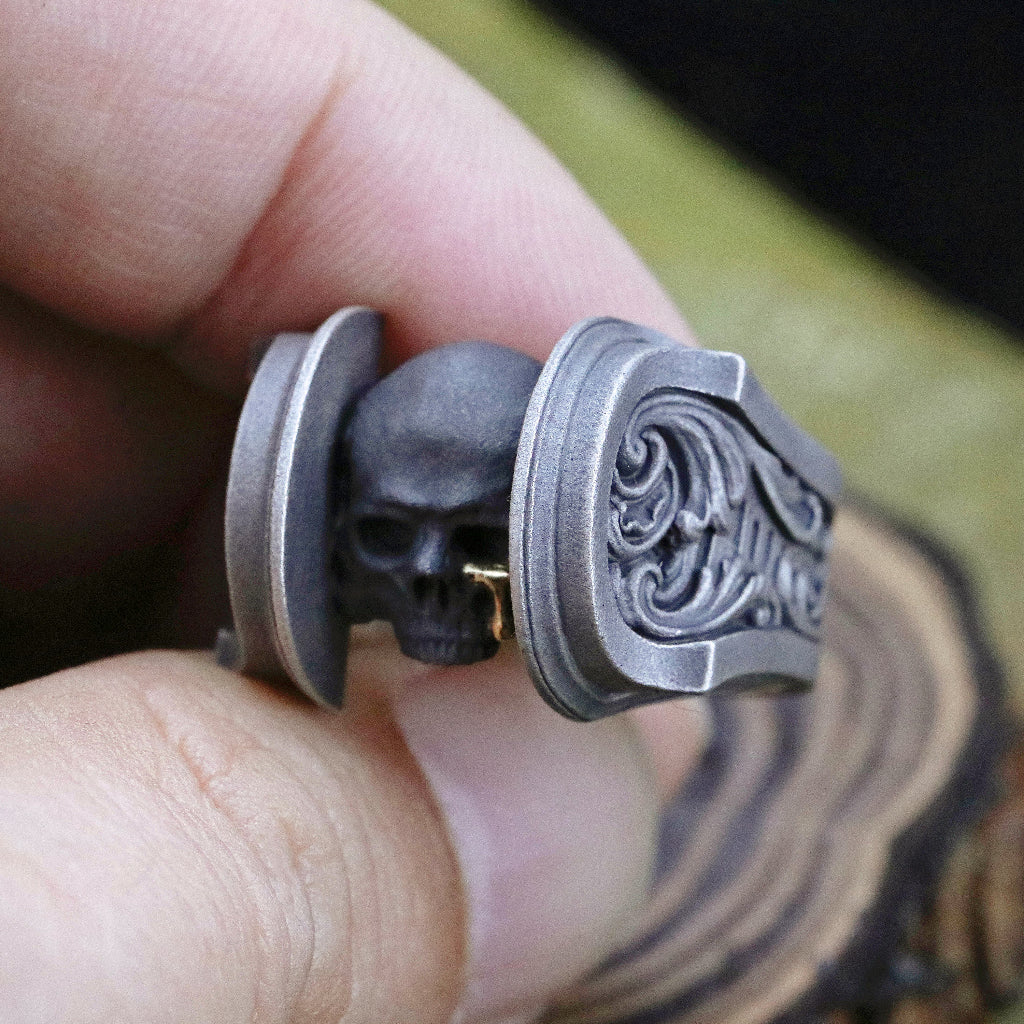 【Silver Monsters】【獨家】日本暗系古典狂潮 Superbia "Pest" 戒指 特製18K金淚版