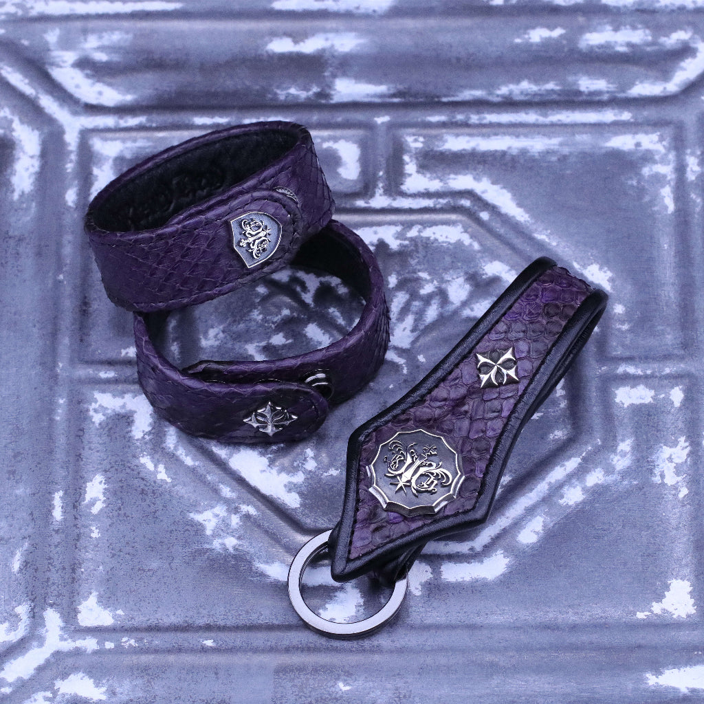 【Silver Monsters】日本SS天王級 Rizard Head 品牌盾徽925銀扣 消光紫蟒蛇皮鑰匙扣