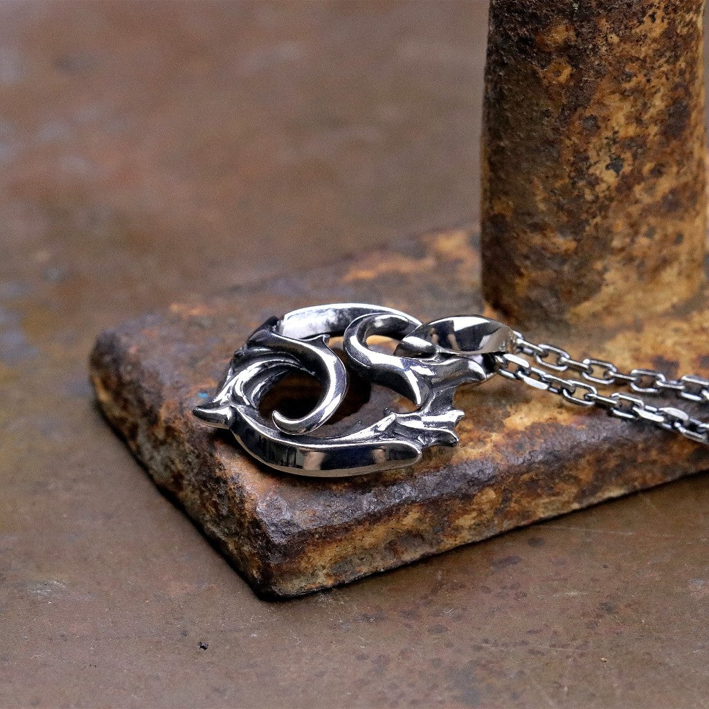 【Silver Monsters】前衛宗師日本 Glam Scale 機甲王 原創設計 哥德雕花環 純銀項鍊