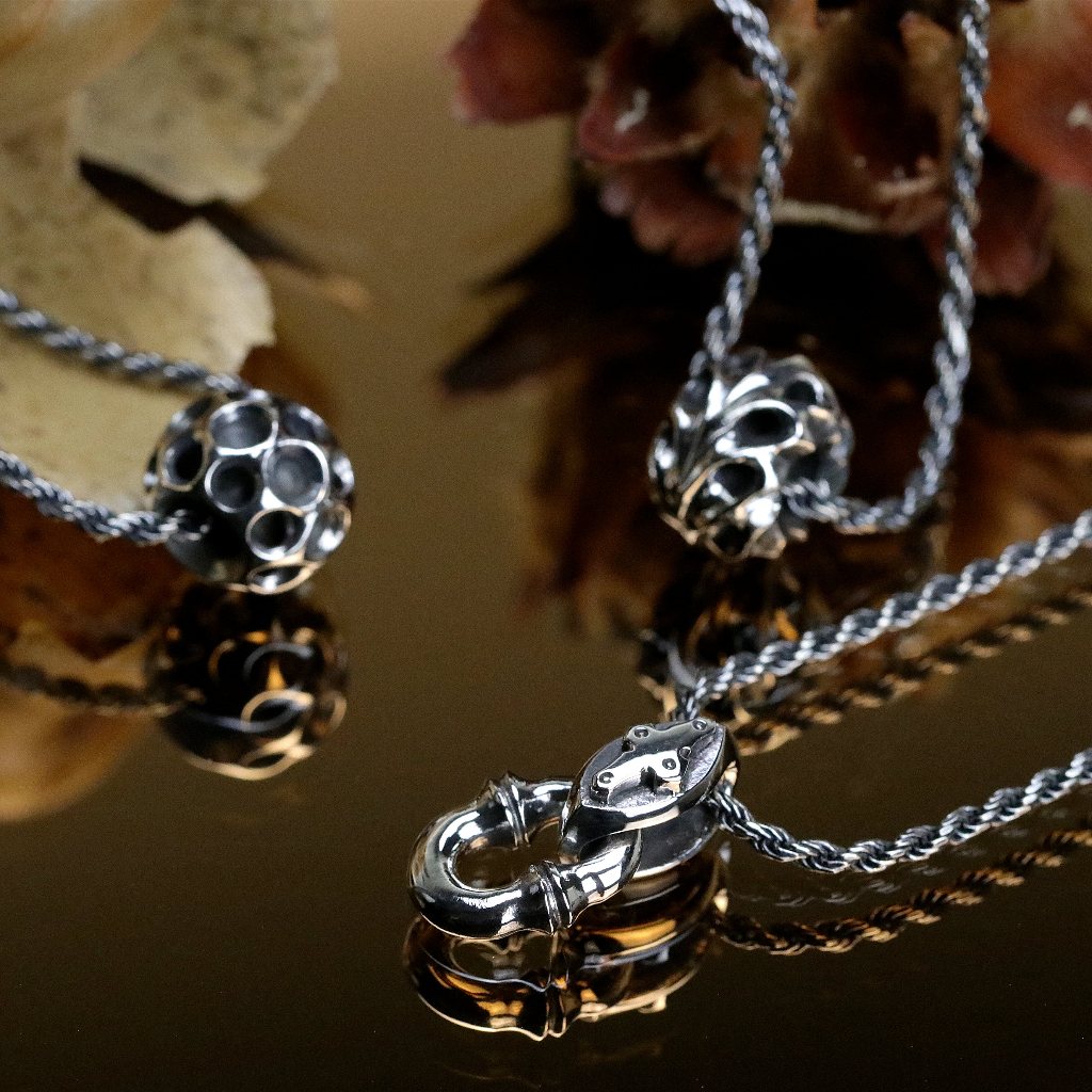 【Silver Monsters】日本前衛宗師 Glam Scale 機甲王 原創手作 純銀十字吊環項鍊(含鍊)