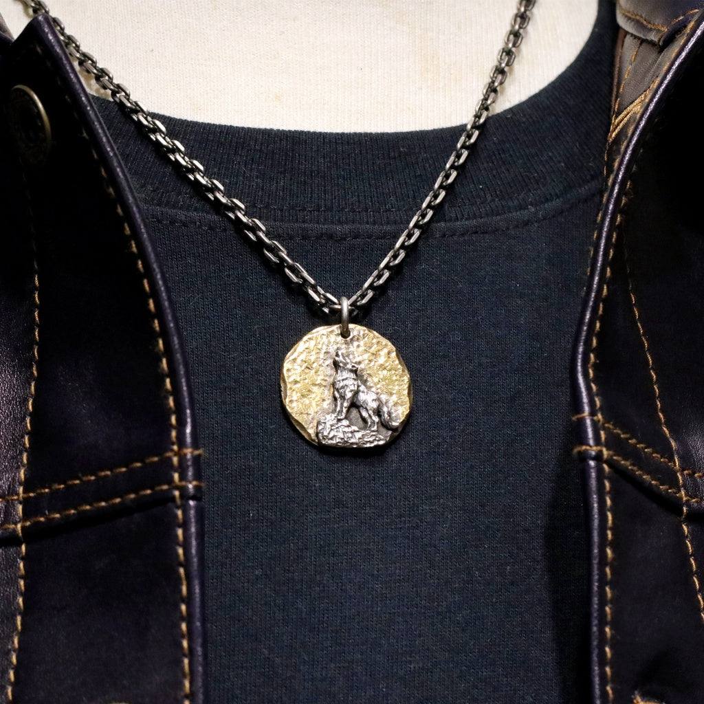 【Silver Monsters】台灣職人手作KOPO METAL 手鍛銅月 芒刻精雕 孤狼嘯月 純銀/黃銅吊墜