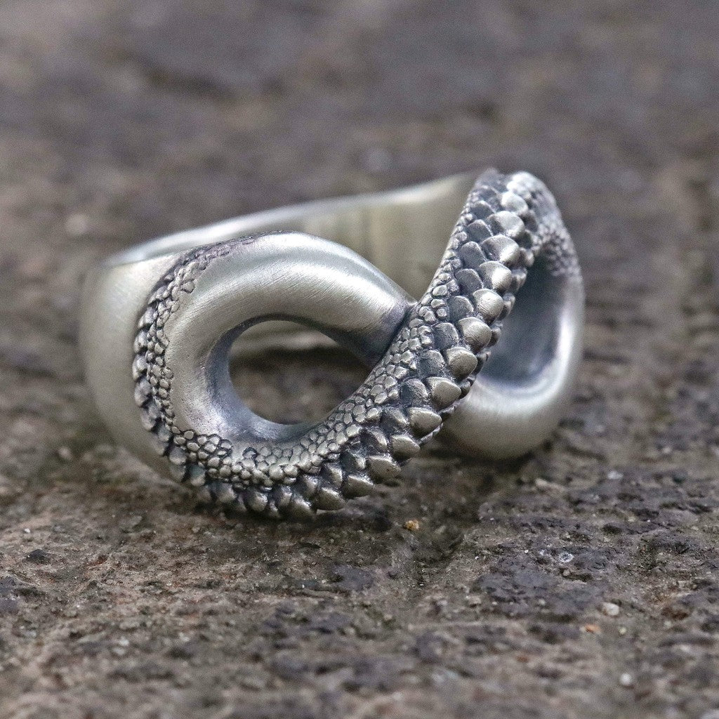 【Silver Monsters】日本雕畫雙絕 Dual Flow 銜尾蛇原創 無限MUGEN 純銀戒指