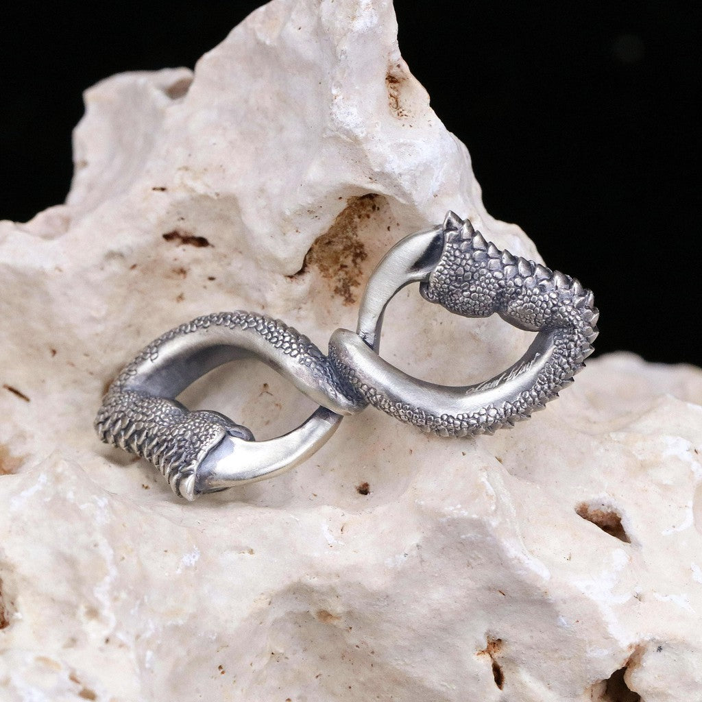 【Silver Monsters】日本雕畫雙絕 Dual Flow 細緻雕工 無限龍爪"infinity claw"項墜