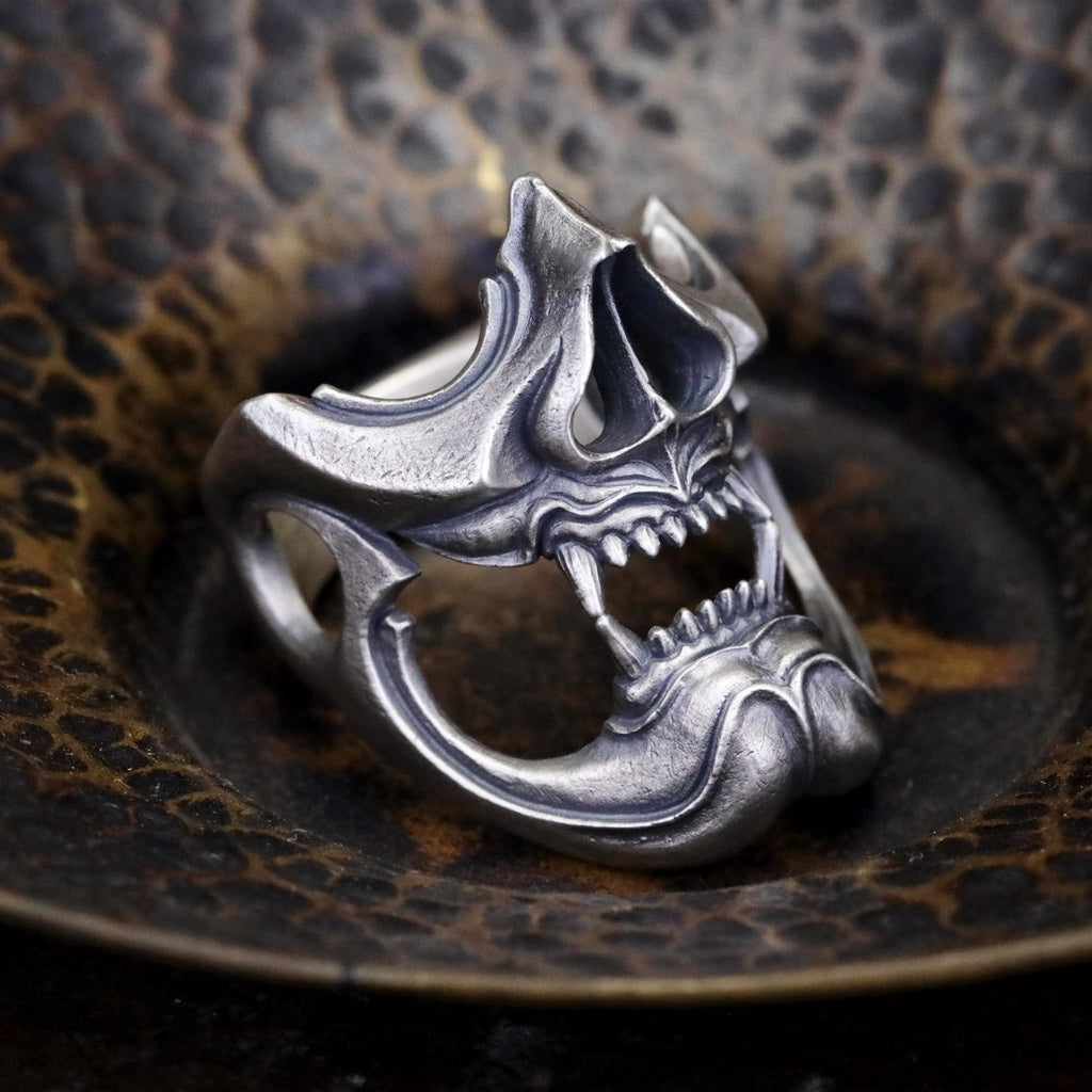 【Silver Monsters】日本雕畫雙絕 Dual Flow 細緻雕工 武士般若面具 純銀原創戒指
