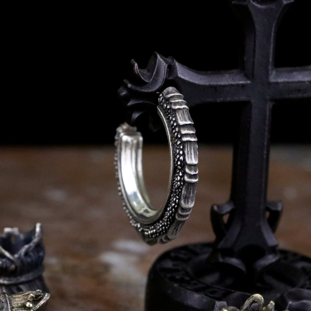 【Silver Monsters】日本手作Nil:GRAVE 特約品牌 -連續- 鱗環 手作耳針 純銀耳環