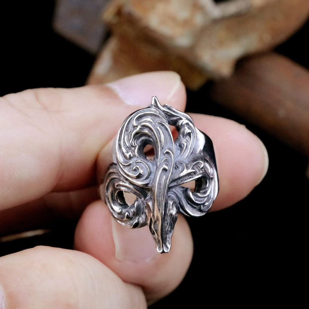 【Silver Monsters】日本一級神牌Loud Style Design 細緻雕刻 原創歌德風唐草蛇 戒指