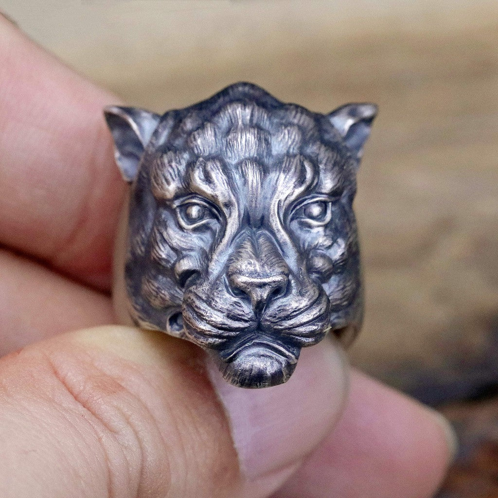 【Silver Monsters】日本雕畫雙絕Dual Flow 細緻雕工 雋刻神韻『SHISHI』石獅純銀戒指