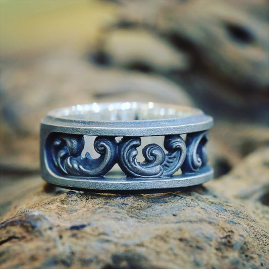 【Silver Monsters】日本暗系古典狂潮 Superbia 洛可可4 熱銷寬版 純銀唐草戒指