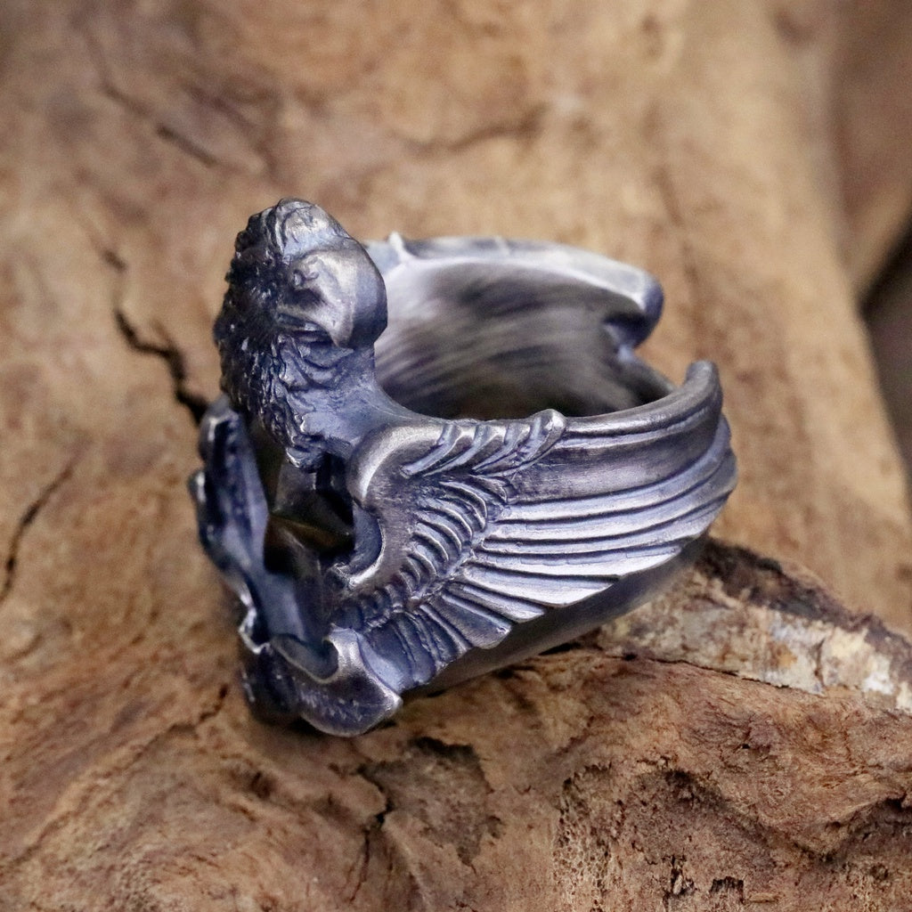 【Silver Monsters】日本一級神牌Loud Style Design 武骨狂豪 究極手雕立體巨鷹 純銀戒指