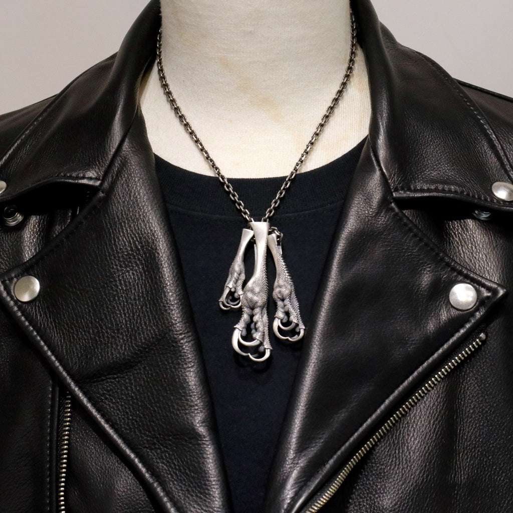 【Silver Monsters】日本雕畫雙絕 Dual Flow 細緻雕工 「爪の花」全尺寸純銀 吊墜