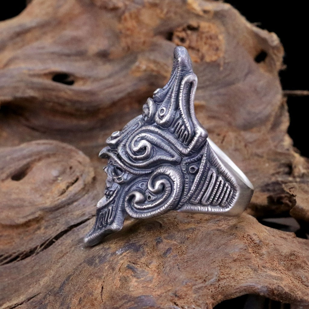 【Silver Monsters】日本雕畫雙絕 Dual Flow 細緻雕工 "繩紋骷髏" 手作霧面純銀戒指