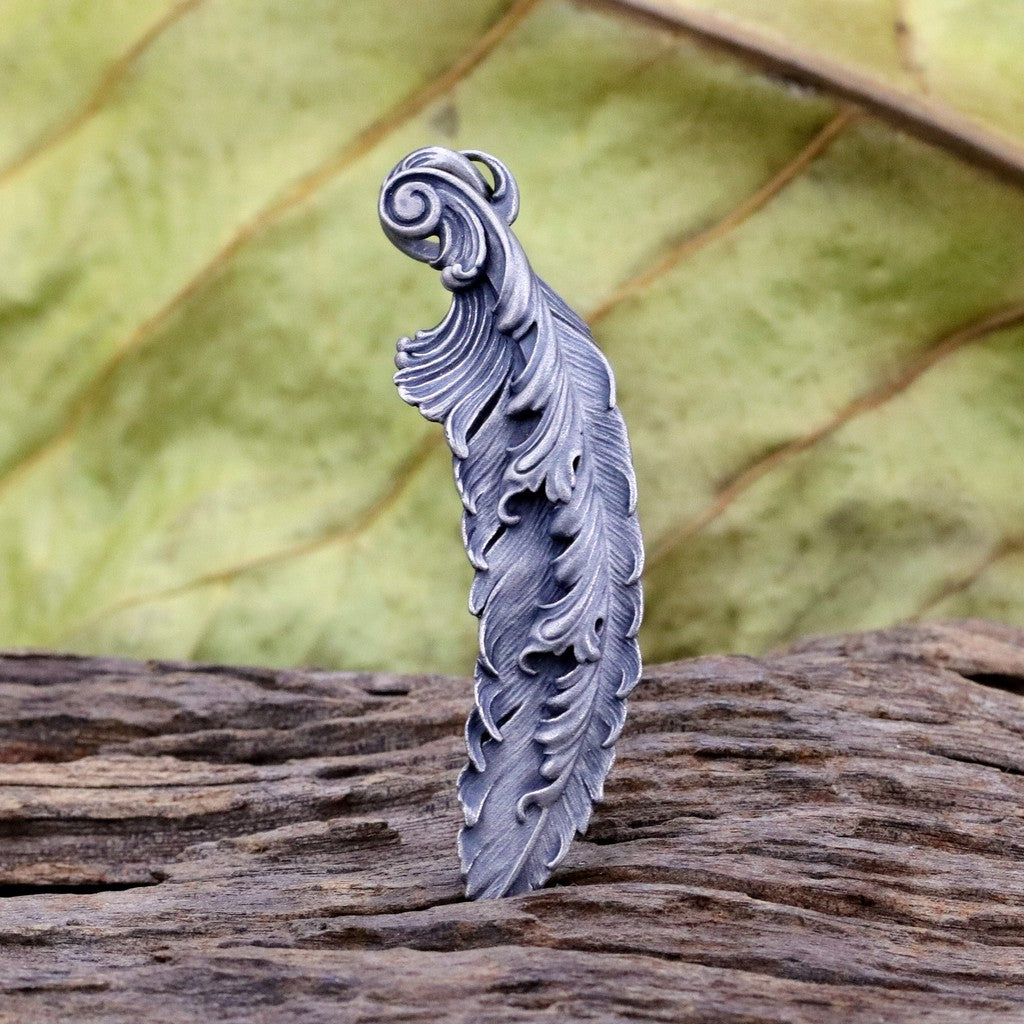 【Silver Monsters】日本暗黑古典狂潮 Superbia 天使之翼L 大羽 舊化噴砂 純銀吊墜