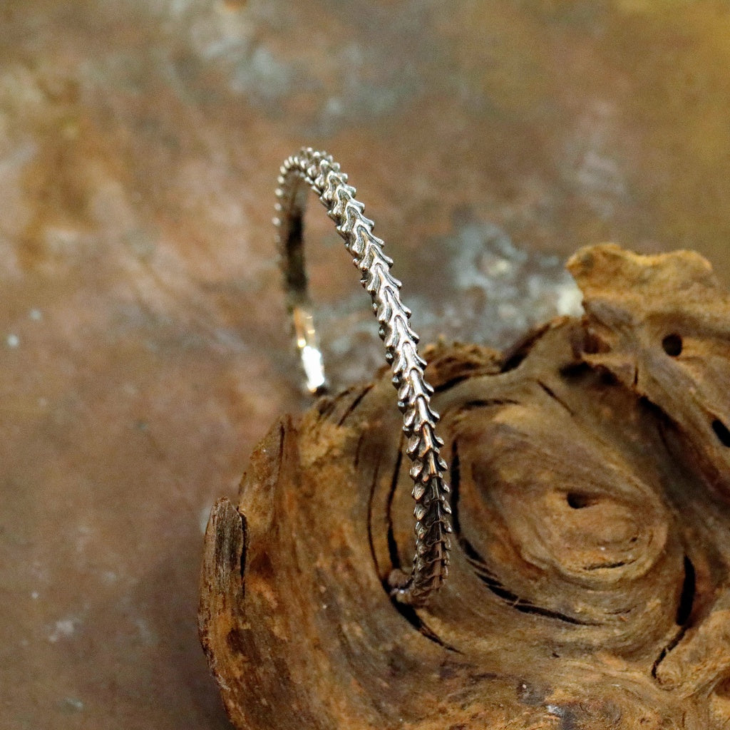 【Silver Monsters】百搭新時尚 日本Strange Freak Designs 純銀原創 脊骨手鐲 細版