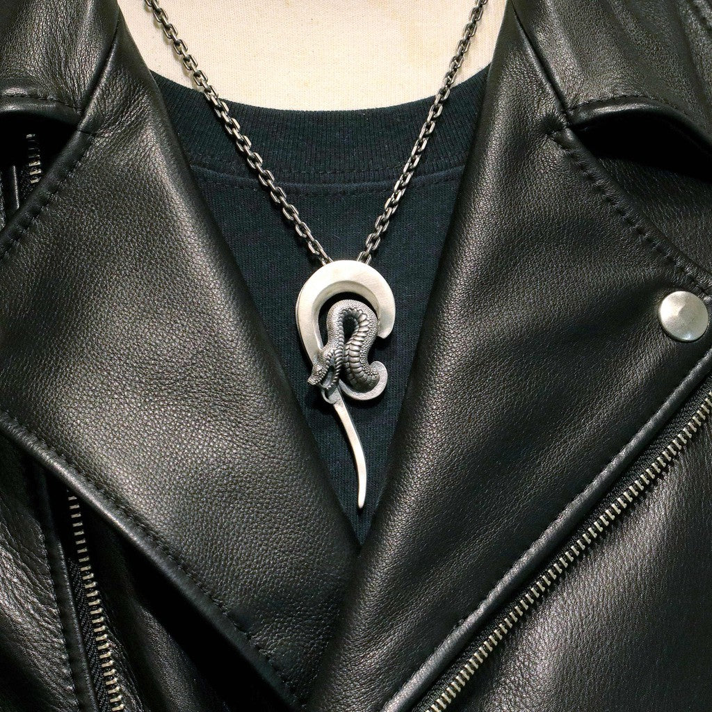 【Silver Monsters】日本雕畫雙絕 Dual Flow 原創設計 巨蟒刺青圖騰 純銀墜飾