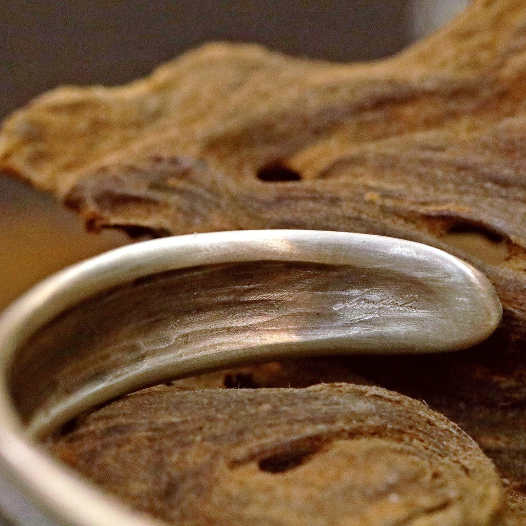 【Silver Monsters】日本雕畫雙絕 Dual Flow 杉山『羽』爆款手環 純銀手環