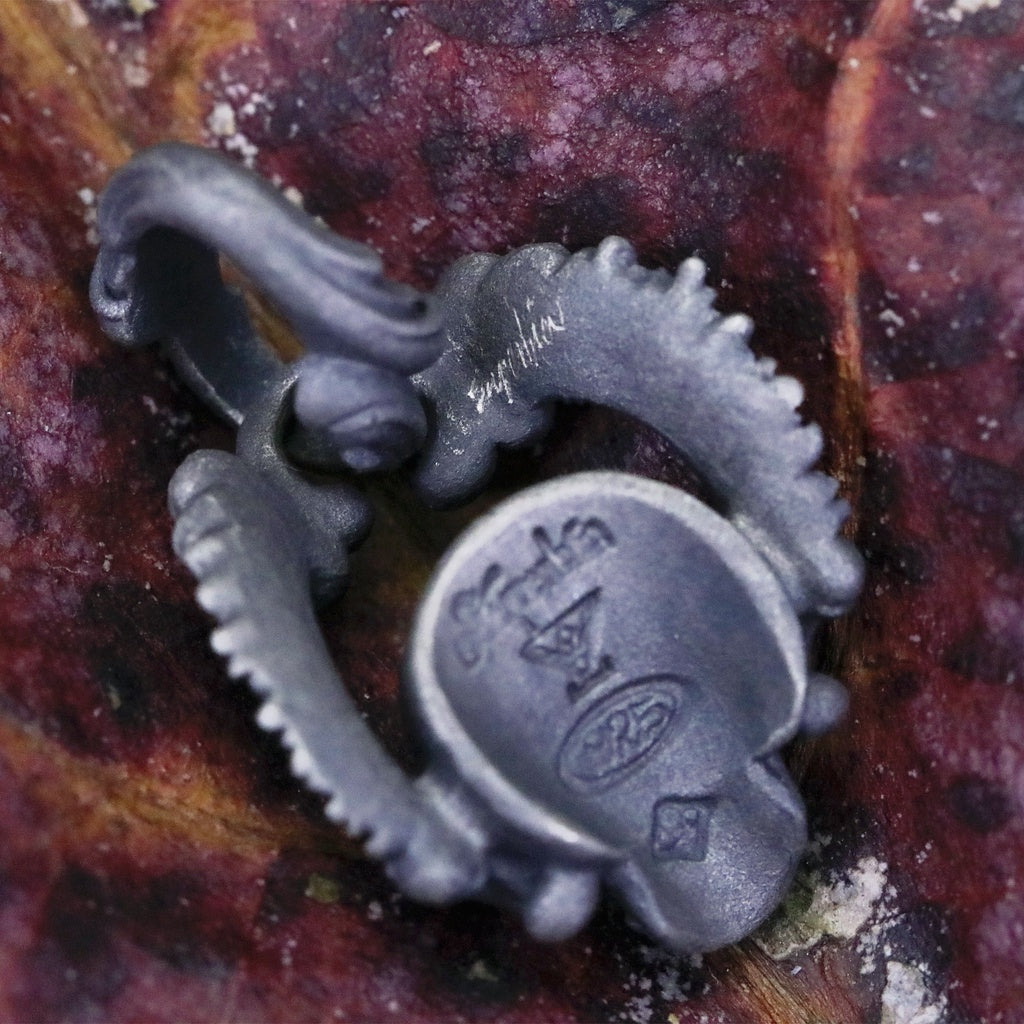 【Silver Monsters】日本暗系古典狂潮 Superbia 天使羽骷髏 原創手做 舊化噴砂 純銀吊墜