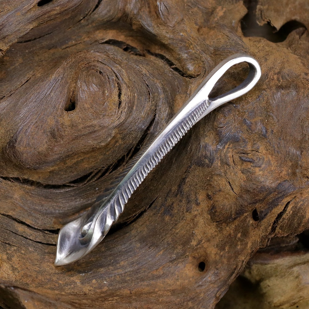 【Silver Monsters】日本雕畫雙絕 Dual Flow 細緻工藝 原創手作 鳳凰羽(M) 純銀吊墜