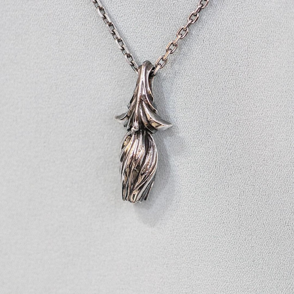 【Silver Monsters】日本前衛宗師 Glam Scale 機甲王 暢銷花苞小墜 純銀項鍊