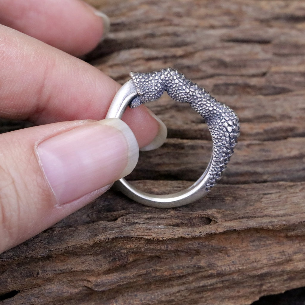 【Silver Monsters】日本雕畫雙絕 Dual Flow 手工銀飾 原創設計 細膩雕工 龍爪純銀戒指 S