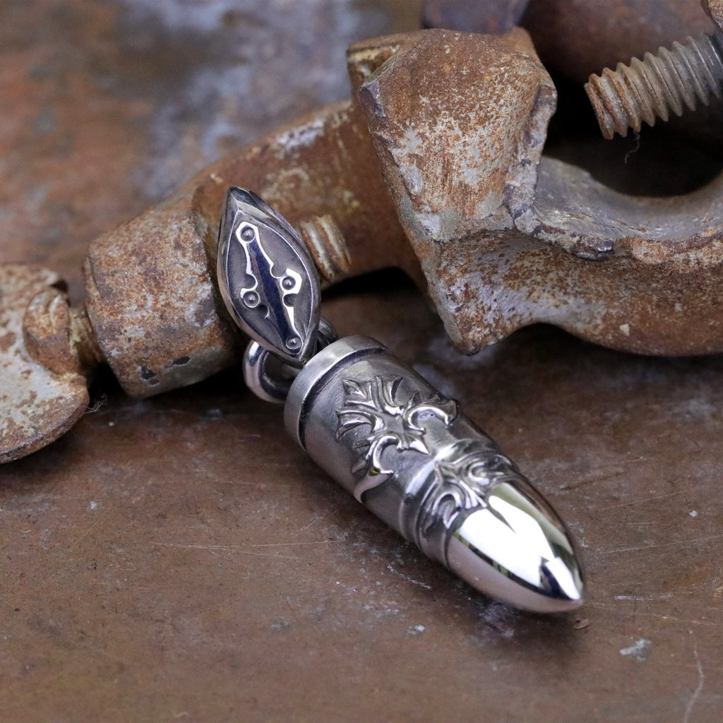 【Silver Monsters】前衛宗師 日本 Glam Scale 機甲王"6T-013" 新雕花滅魔銀彈 吊墜