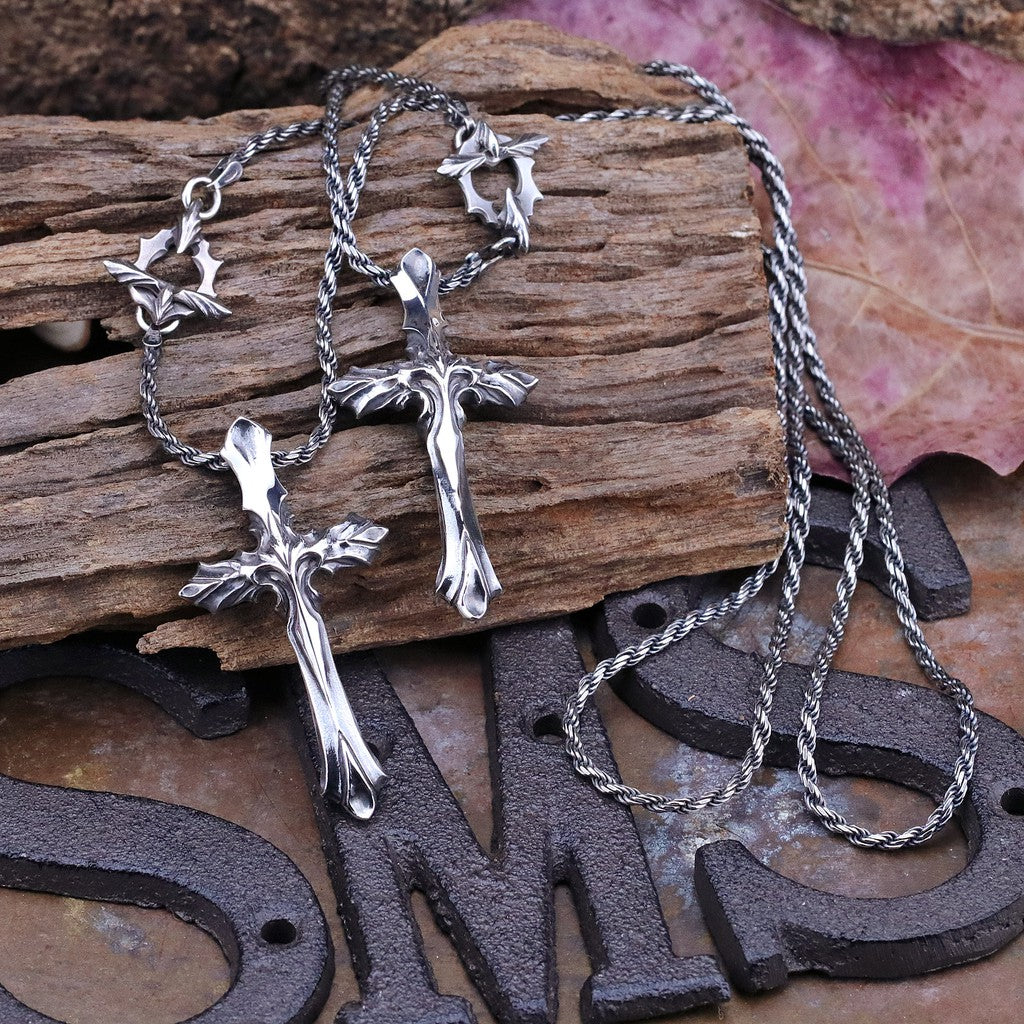 【Silver Monsters】前衛宗師日本 Glam Scale 機甲王經典哥特十字架 純銀項鍊(含鏈)