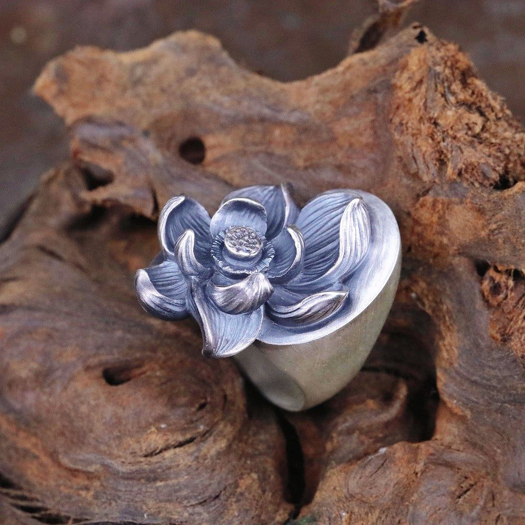 【Silver Monsters】日本雕畫雙絕 Dual Flow 杉山手作 細緻雕工 純銀 蓮之戒