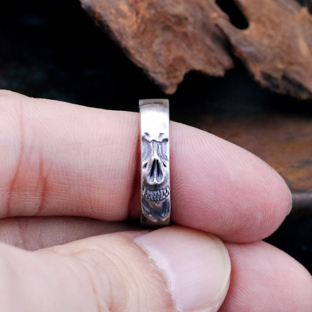 【Silver Monsters】日本雕畫雙絕 Dual Flow 杉山手作 細緻雕工 壓縮切削純銀骷髏戒