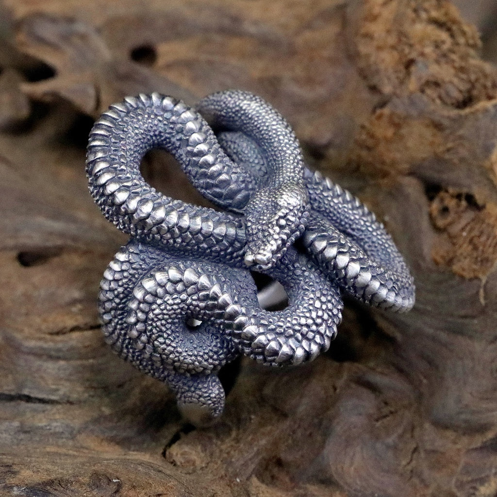 【Silver Monsters】日本雕畫雙絕 Dual Flow 細緻雕工 原創設計 蛇纏巨蟒 純銀戒指