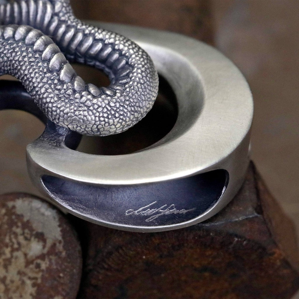 【Silver Monsters】日本雕畫雙絕 Dual Flow 原創設計 巨蟒刺青圖騰 純銀墜飾