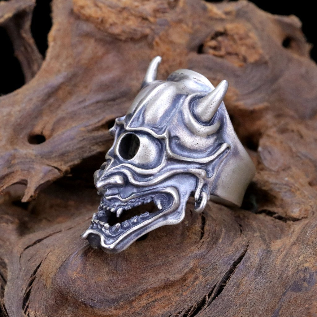 【Silver Monsters】日本雕畫雙絕 Dual Flow 細緻雕工 獨目般若 "眼力" 戒指