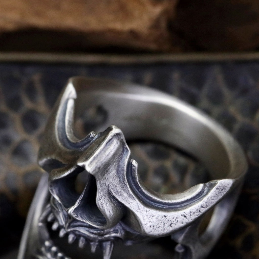 【Silver Monsters】日本雕畫雙絕 Dual Flow 細緻雕工 武士般若面具 純銀原創戒指