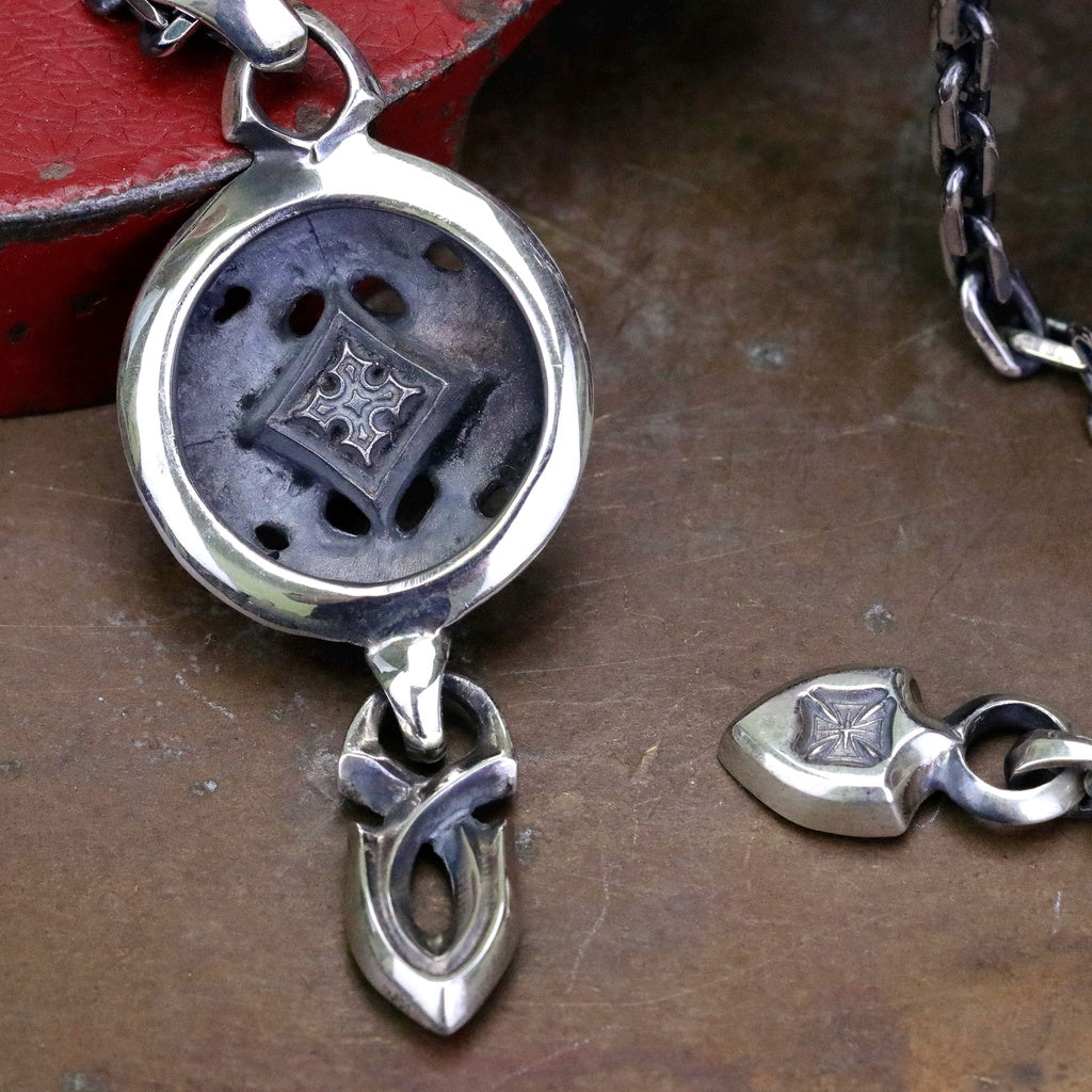 【Silver Monsters】日本一級神牌 Loud Style Design 歌德雕花盾&無限箭矢 純銀項鍊