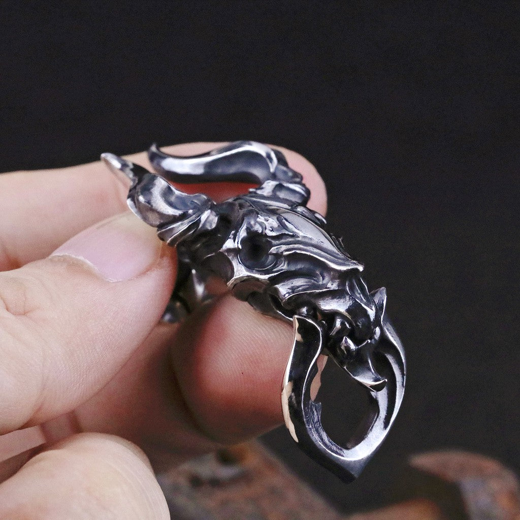 【Silver Monsters】日本前衛宗師Glam Scale 機甲王 羊角惡魔咬環 手工做舊墜飾