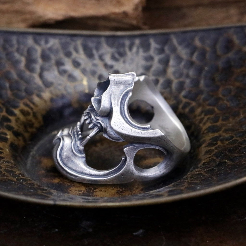 【Silver Monsters】日本雕畫雙絕 Dual Flow 細緻雕工 武士般若面具 純銀原創戒指