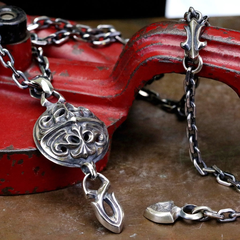 【Silver Monsters】日本一級神牌 Loud Style Design 歌德雕花盾&無限箭矢 純銀項鍊