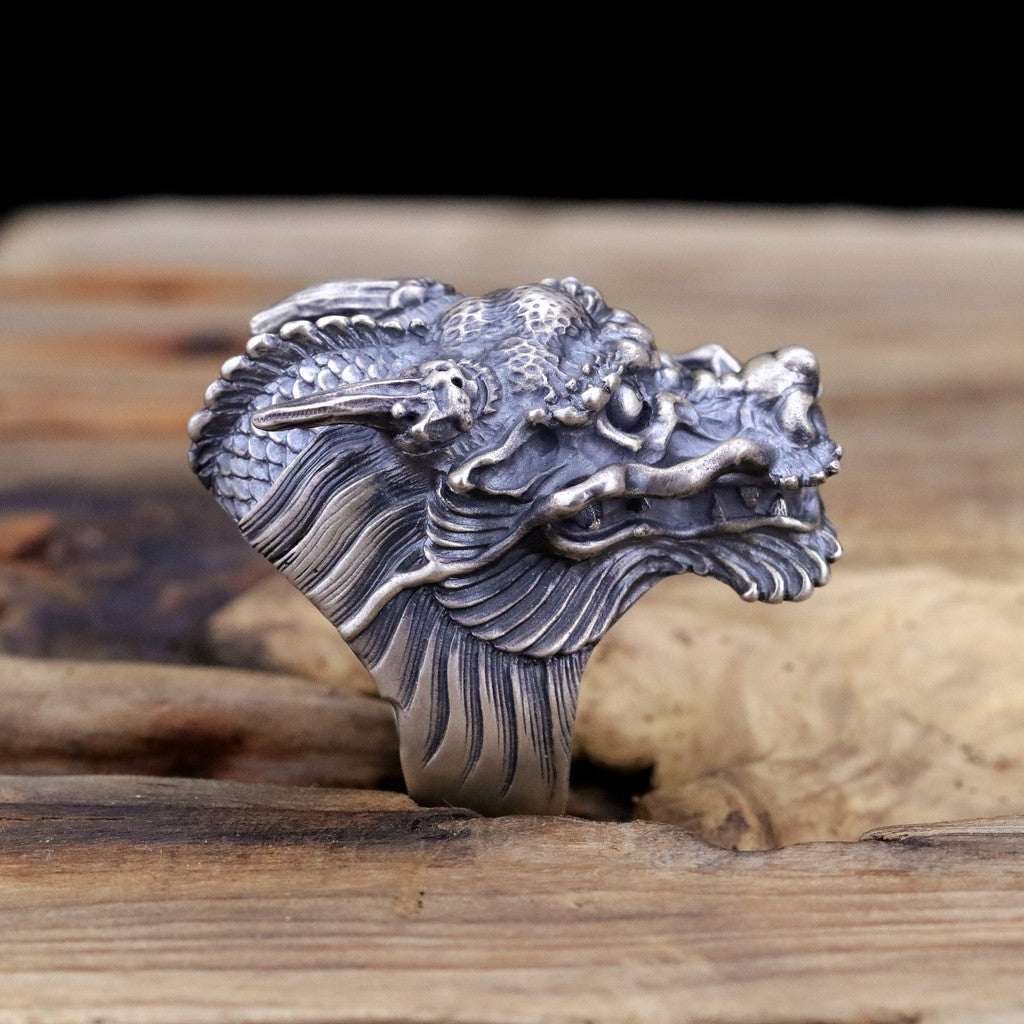 【Silver Monsters】日本雕畫雙絕 Dual Flow 細緻雕工 闊口怒目 "神龍" 純銀戒指