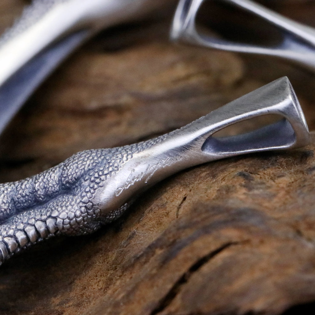 【Silver Monsters】日本雕畫雙絕 Dual Flow 細緻雕工 「爪の花」全尺寸純銀 吊墜