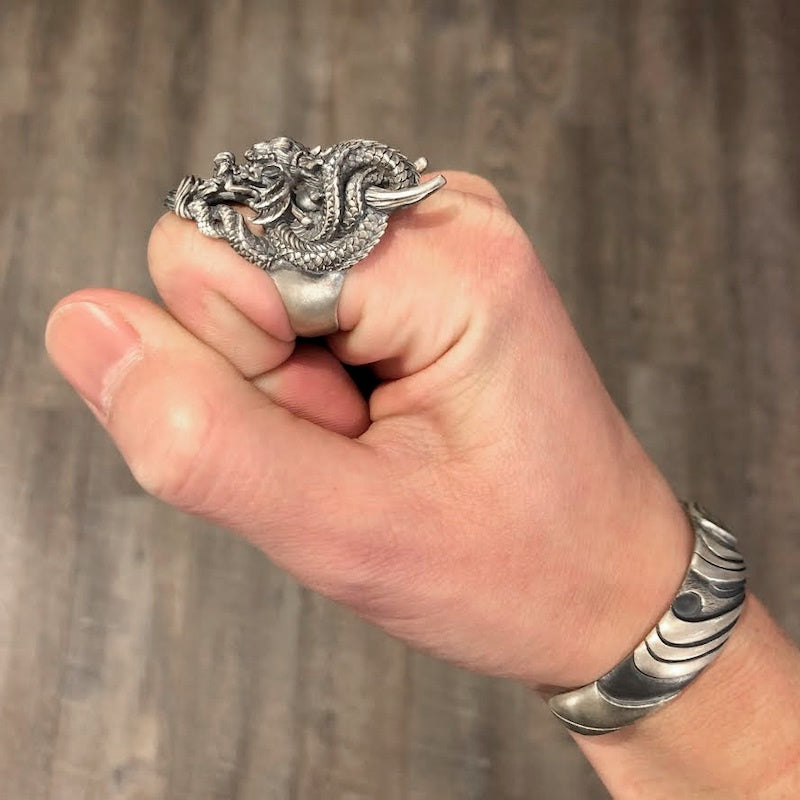【Silver Monsters】日本雕畫雙絕 Dual Flow 細緻雕工 龍蟠般若 龍鬼 原創設計純銀戒指