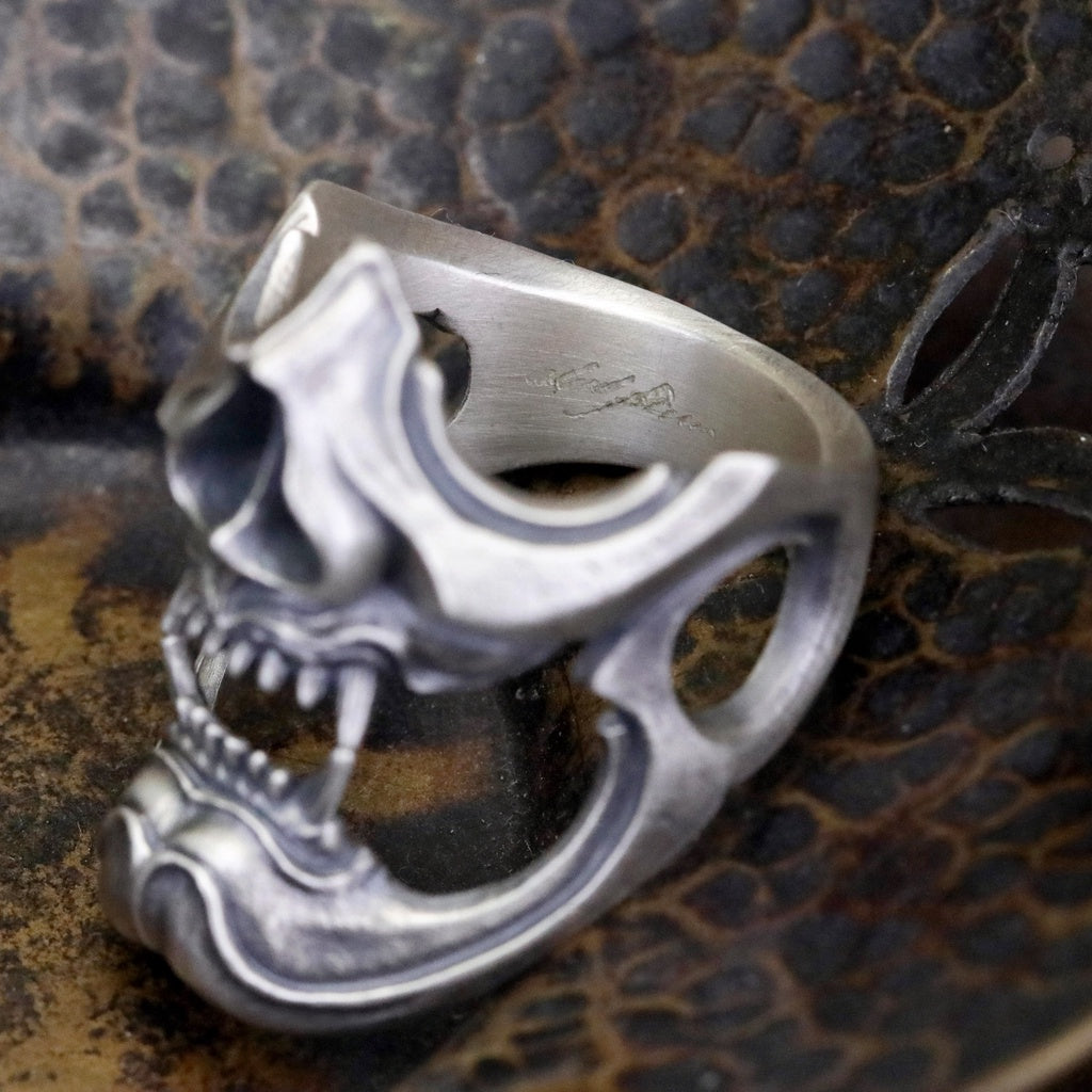 【Silver Monsters】日本雕畫雙絕 Dual Flow 細緻雕工 武士般若面具 純銀原創戒指
