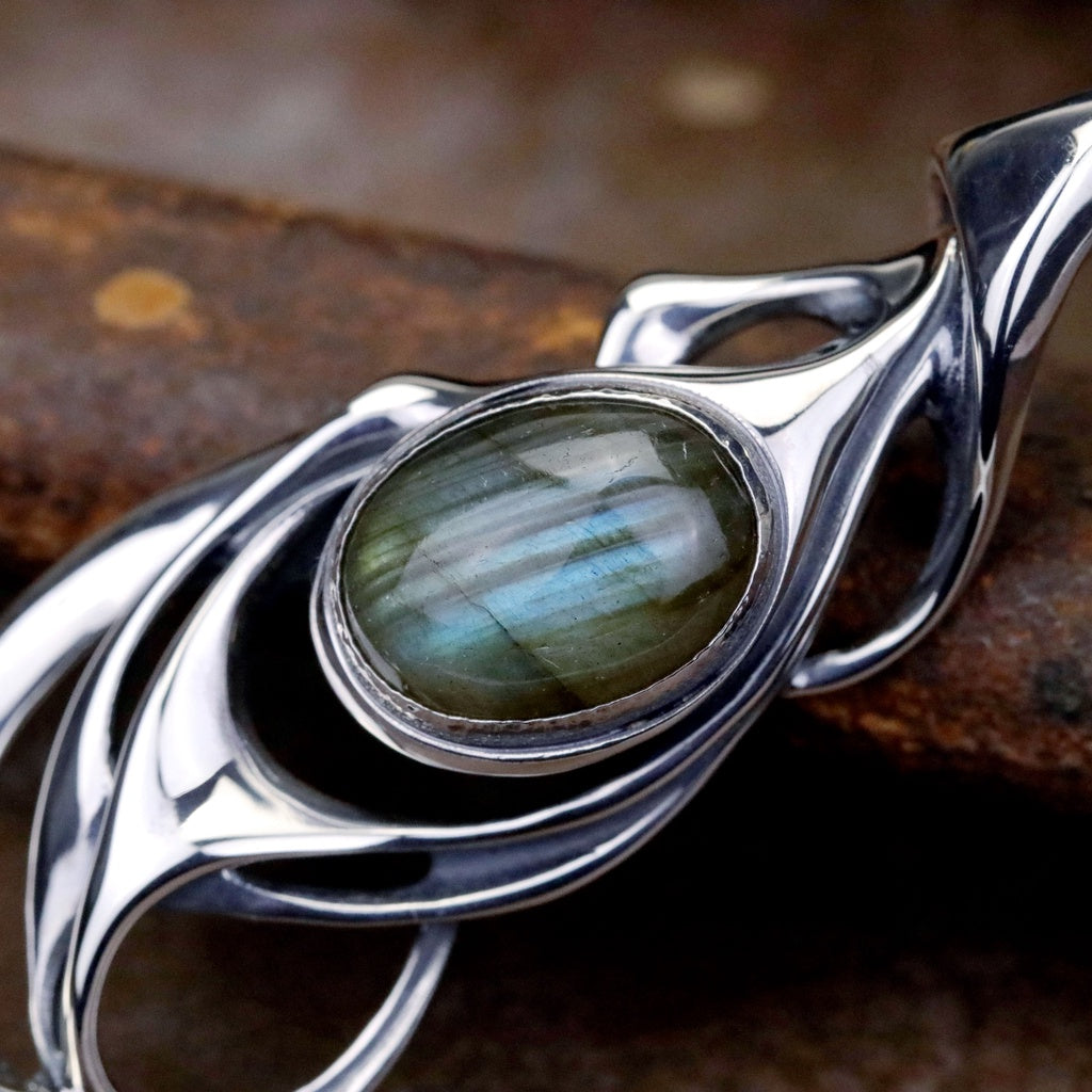 【Silver Monsters】日本匠級手作 曲線異形 Ability Normal 特製藍晶石鑲嵌蝶蛹 吊墜