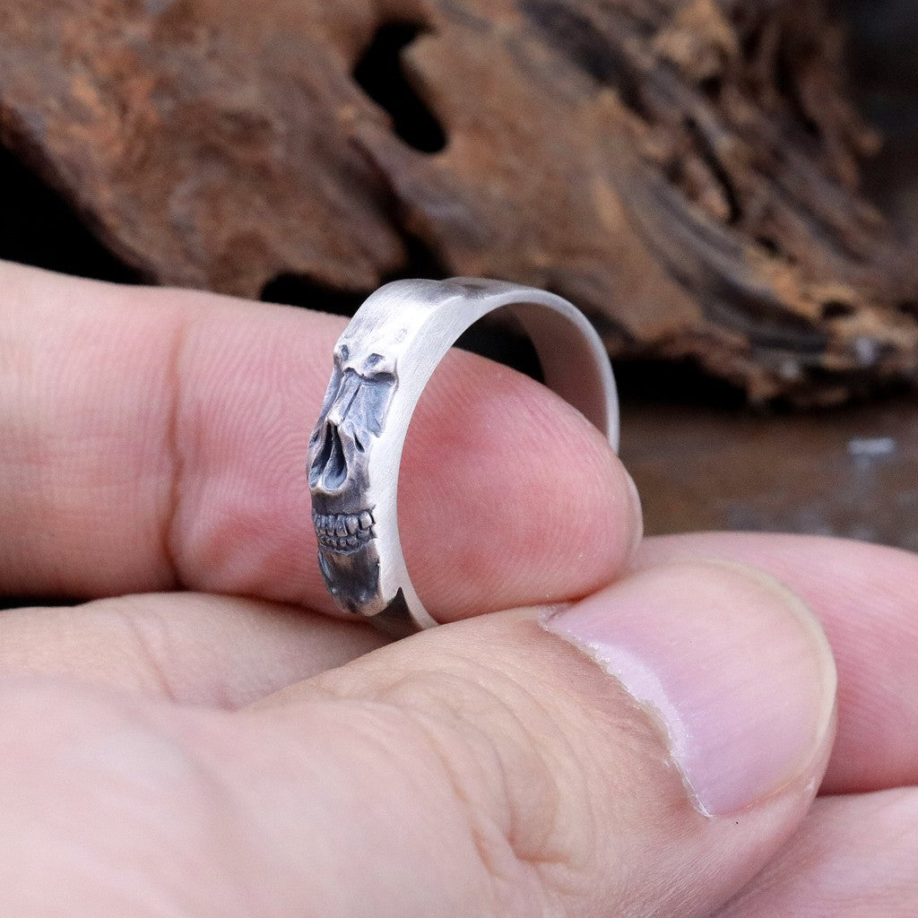 【Silver Monsters】日本雕畫雙絕 Dual Flow 杉山手作 細緻雕工 壓縮切削純銀骷髏戒