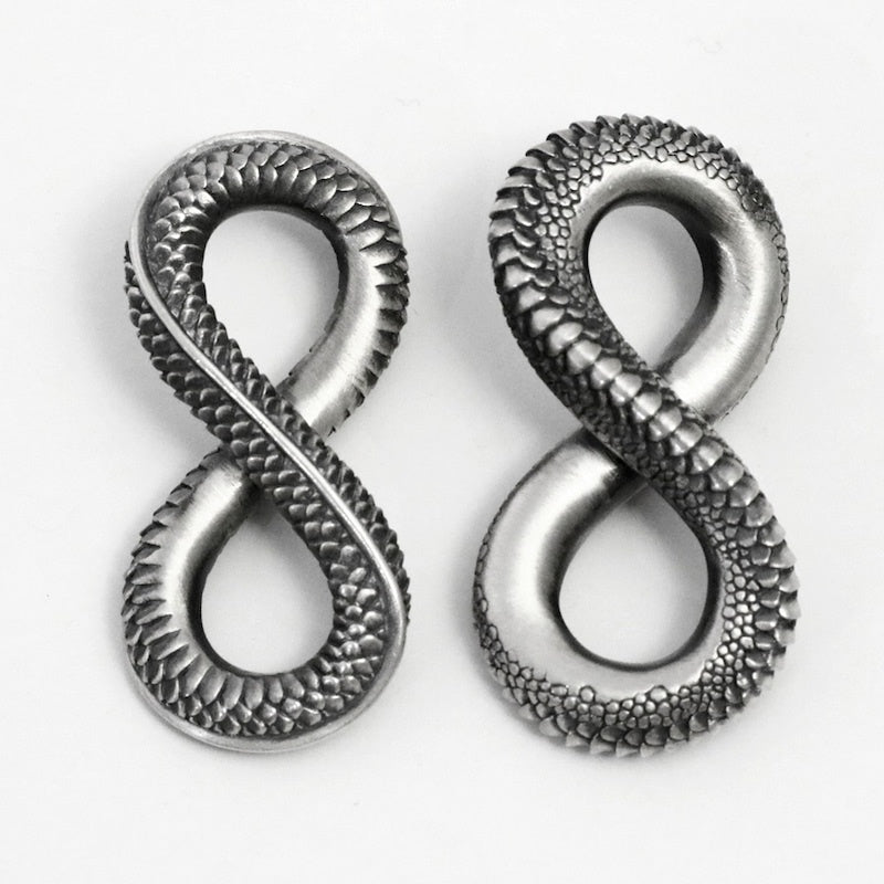 【Silver Monsters】日本雕畫雙絕 Dual Flow 經典手雕絕技再現 無限龍鱗 純銀吊墜