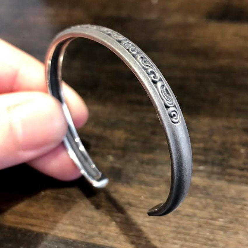 【Silver Monsters】日本暗系古典狂潮 Superbia 洛可可2 歐式草紋 手工噴砂 純銀手環