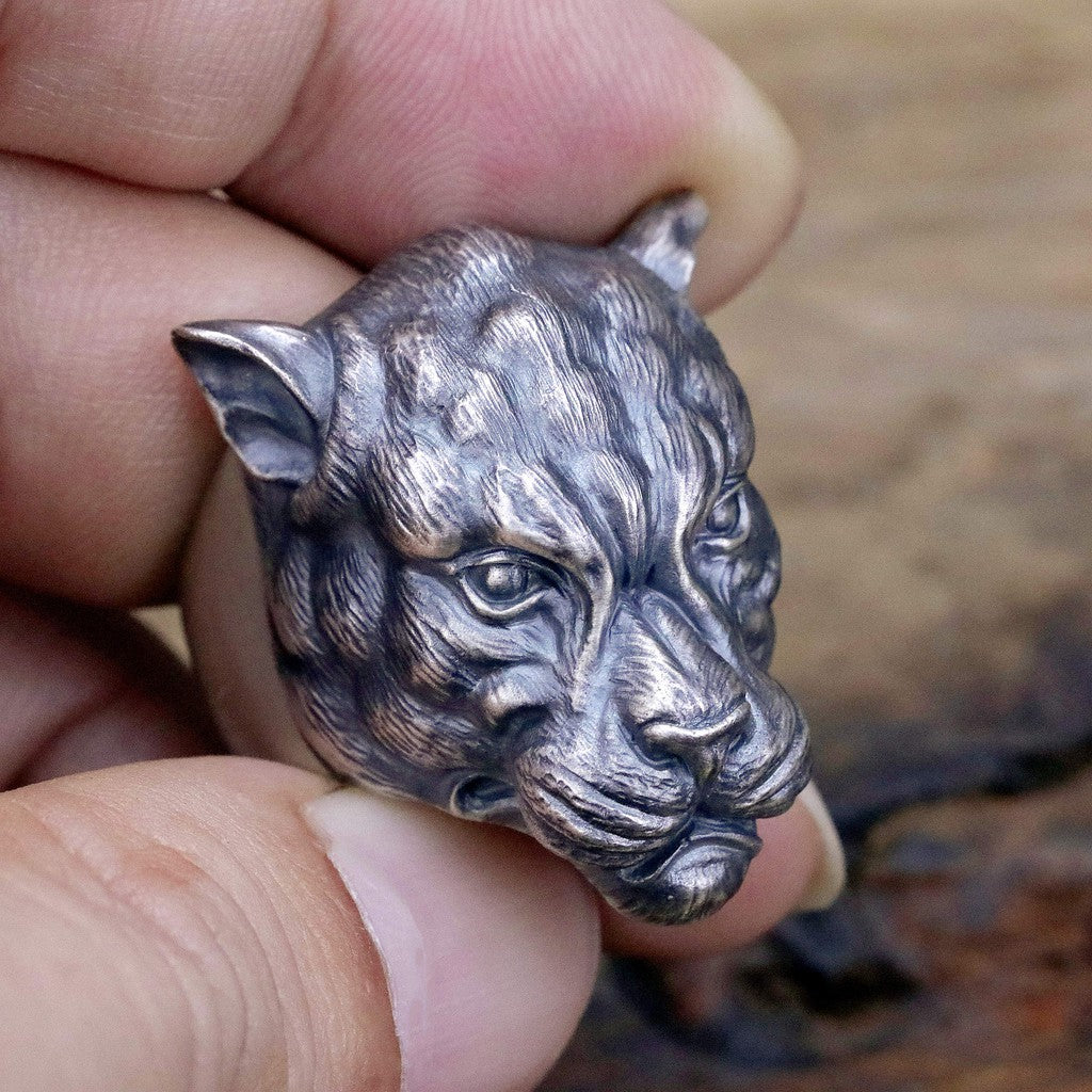 【Silver Monsters】日本雕畫雙絕Dual Flow 細緻雕工 雋刻神韻『SHISHI』石獅純銀戒指