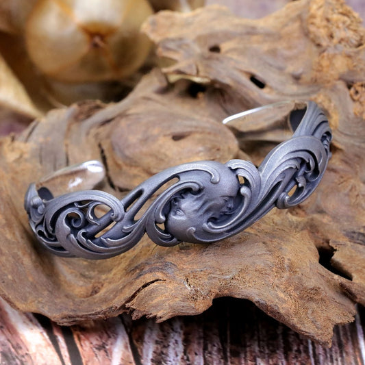 【Silver Monsters】日本暗系古典狂潮 Superbia 分裂 原創手做 舊化噴砂 純銀手環