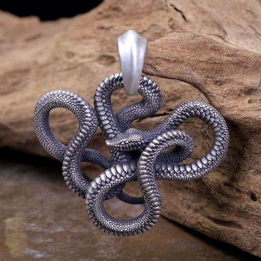 【Silver Monsters】日本雕畫雙絕 Dual Flow 細緻工藝 雙面精雕 【蛇】 純銀吊墜