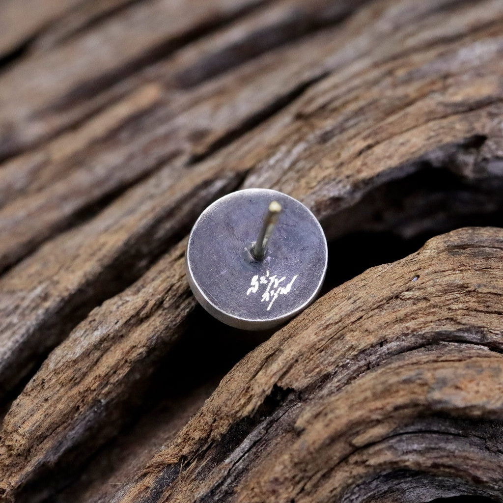 【Silver Monsters】日本前衛宗師Glam Scale 機甲王 髮絲紋霧化 啞光機械螺帽 純銀耳針