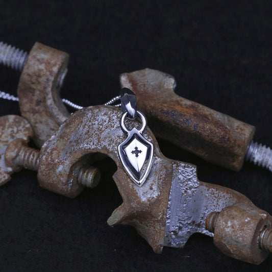 【Silver Monsters】日本一級神牌Loud Style Design 原創招牌鐵十字盾型銀墜項鍊